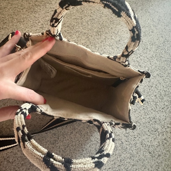 Mini cross body book tote houndstooth pattern - Picture 3 of 5